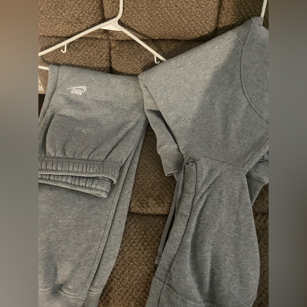 Gray Nike sweatsuit